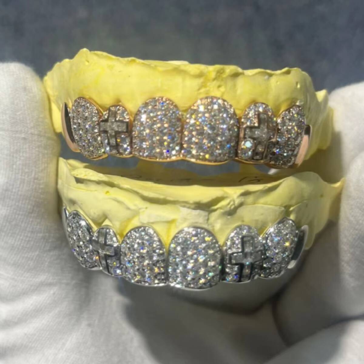 Top 8 Bottom 8 Jumping Ice Out VVS Moissanite 925 Silver Gold-plated Ladder square Cross Smooth Diamond Grill