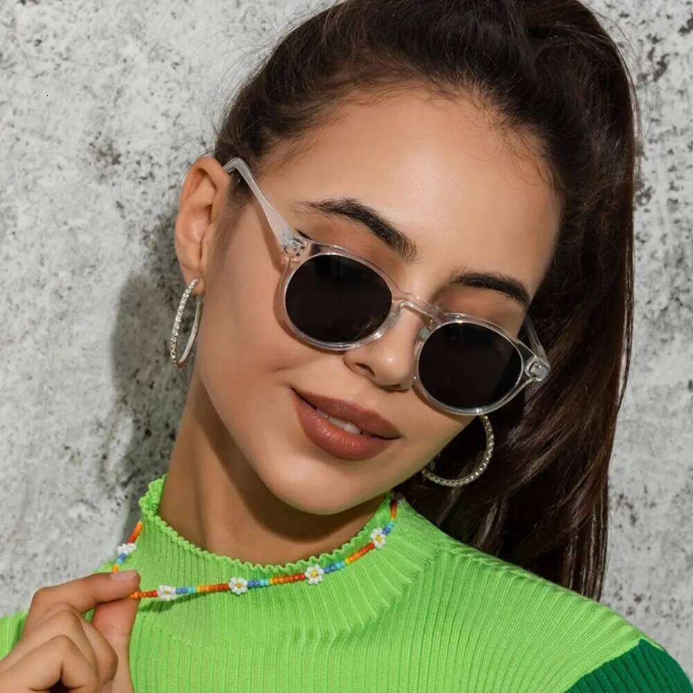 Vintage Small Sunglasses for Women Trendy Round Frame Sun Glasses Retro Shades Travel Beach UV400 Protection Eyewear Y260207