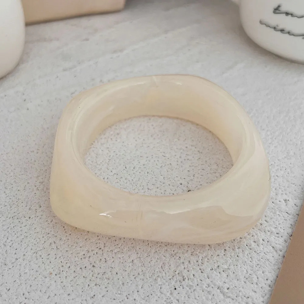 KMVEXO Vintage Chunky Coffee Thick Resin Acrylic Smudging Bangles Geometric Irregular Bangle Bracelets For Women Men Jewelry 260120