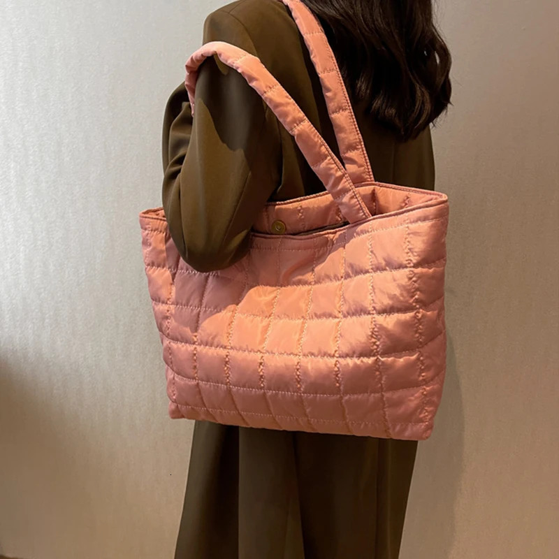 Large Capacity Winter Shoulder Bag Female Solid Color Handbags Cotton Casual Shopper Tote For Women Fashion Top Handle Bag bolsa260128