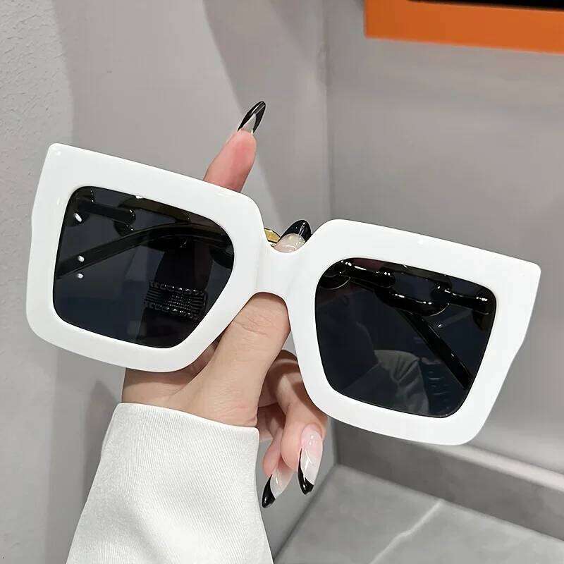 Luxury square fashion glasses women casual candy color anti glare sun shades for beach party Travel Y260207