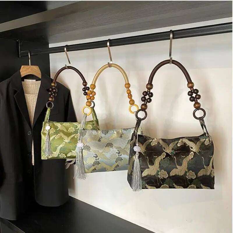Unique Fashion Chinese Retro Embroidered National Style Shoulder Bags Tassel Decoration New Women's Handbags