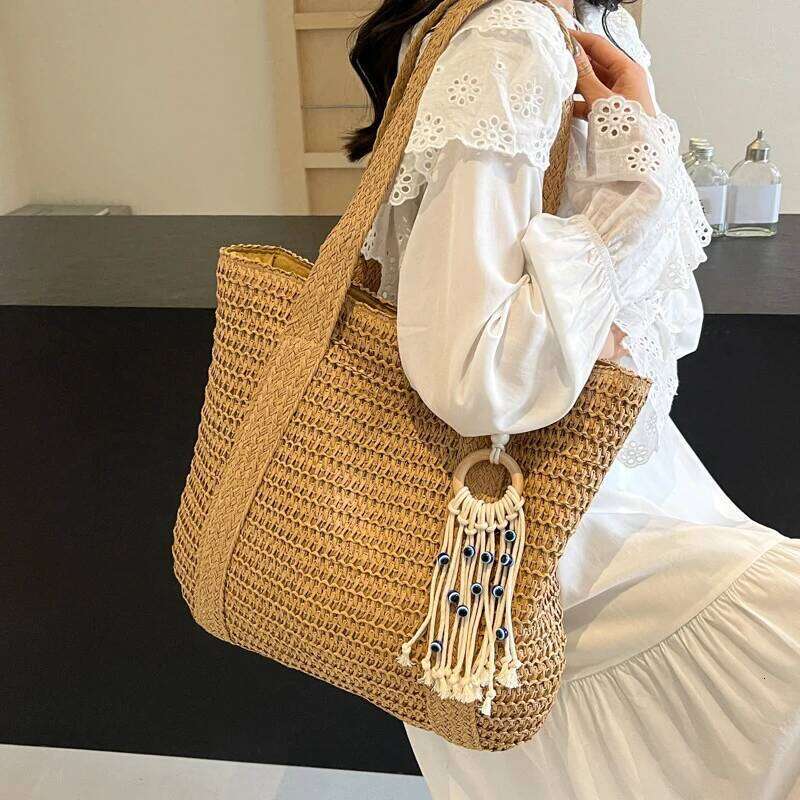 Summer Straw Woven Tote High Capacity Portable Shoulder Bag for Beach Tourism And Vacation Popular New Trend C260207