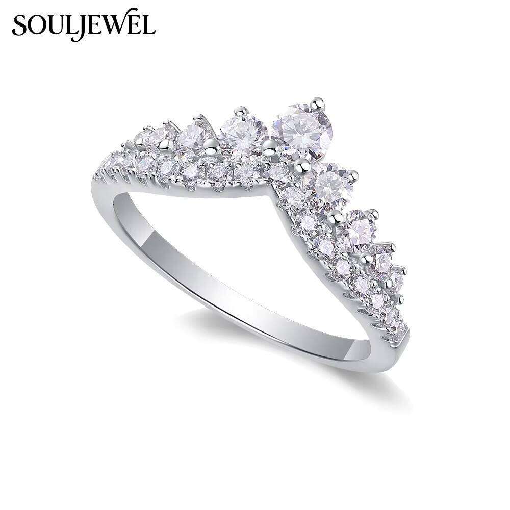 S925 Sterling Silver Queen Moissanite Royal Jewelry Design Vintage Crown Band Stackable Anniversary Gift Ring