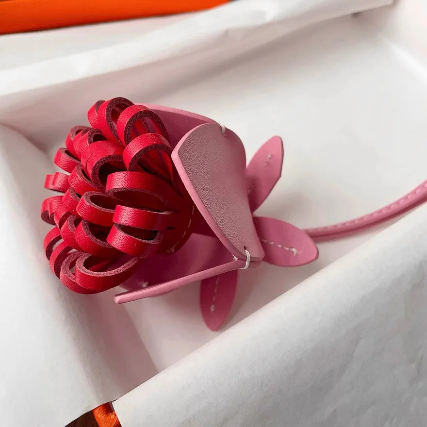 Flower Shaped bag charm colorful womens flower bag pendant high-end Keychain Hand Rope Gift Home Decoration 260130
