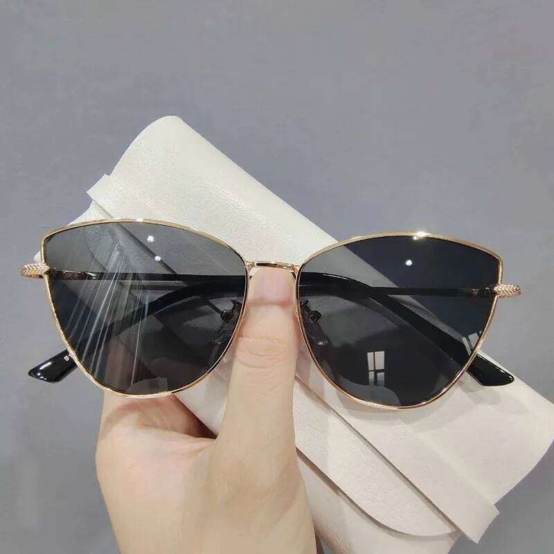 Sexy Classic Sunglasses Woman Vintage Sun Female Ladies Cat Eye Sunglass 2024 Metal Frame Glasses Y260207
