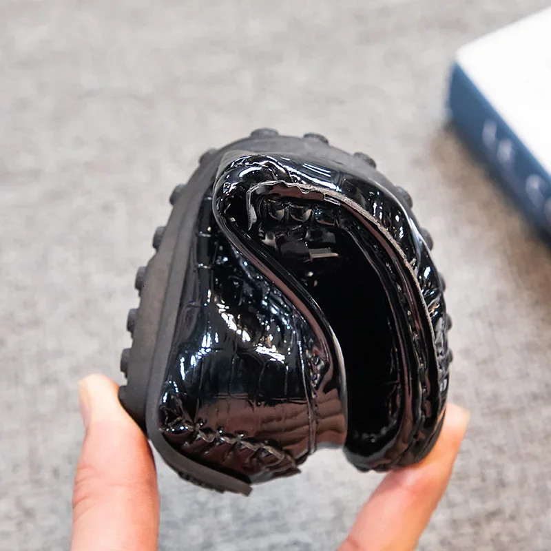 Boys Loafers Non-slip Childrens Leather Shoes All-match Four Seasons Metal Buckle Shiny Simple Kids Fashion Moccasin Shoes 260126