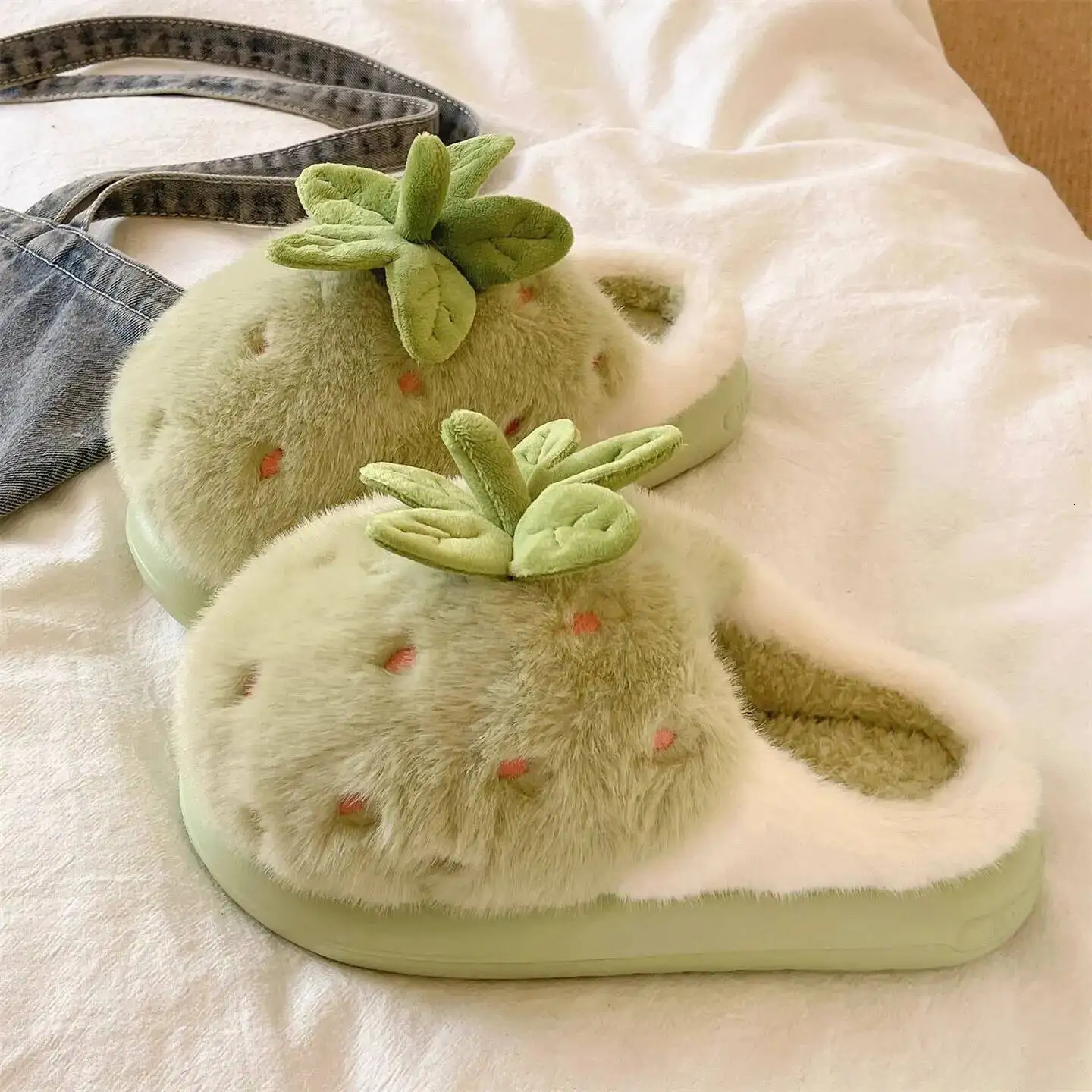 Winter Womens Furry Cotton Home Slippers Cute Strawberry n Warm Thick Soled Anti Slip Indoor Household Outdoor Wearable 260208