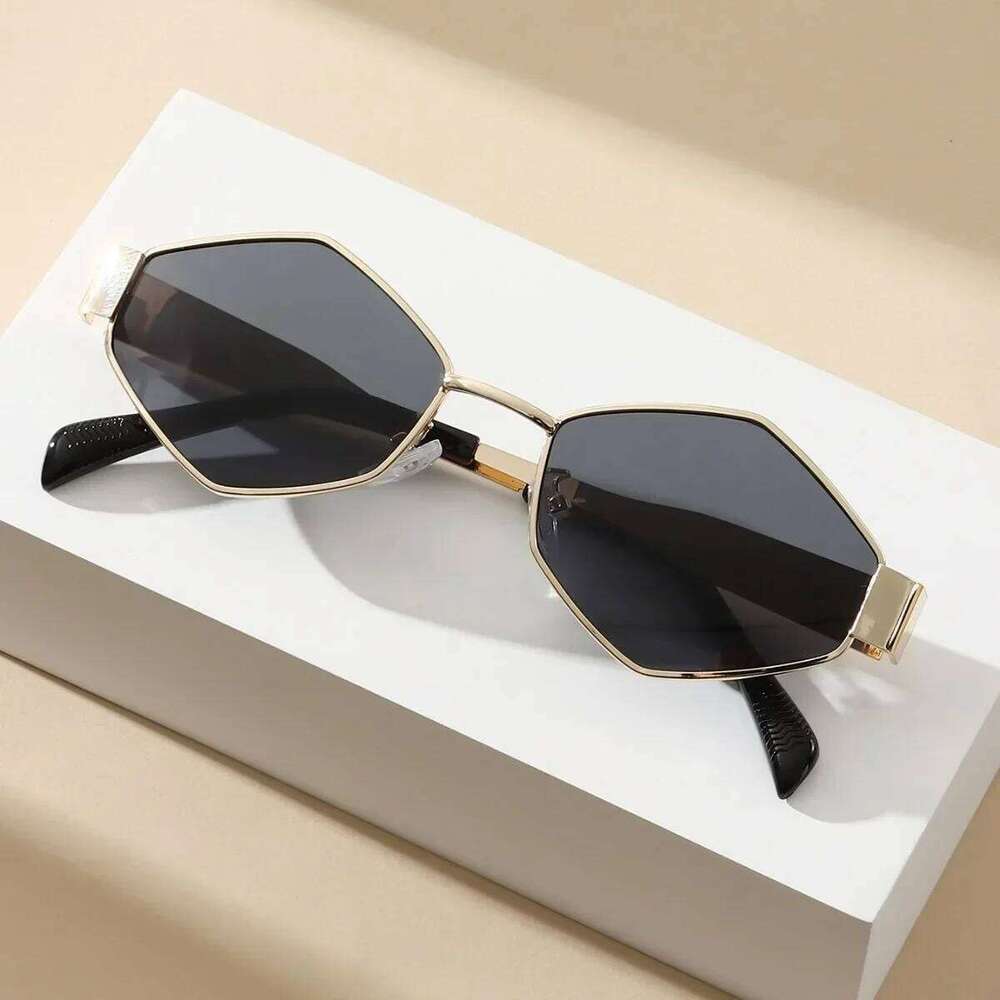 Fashion Sunglasses Women 2025 Luxury Brand Design Sun Glasses Men Vintage Small Frame Eyewear Shades Y260207