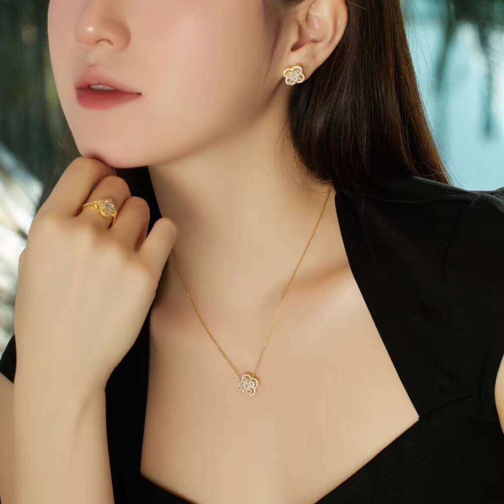 Wholesale 925 Silver Micro Inlay Zircon Pink Yellow CZ Stone Lucky Four Leaf Clover Necklace Ring Earrings Jewelry Set For Women