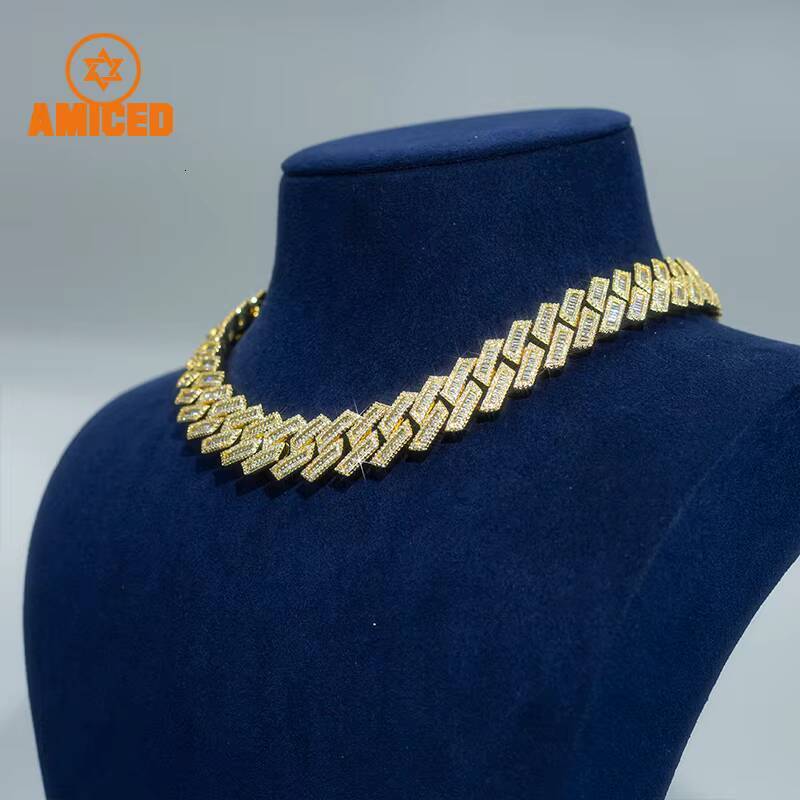 Factory Custom Hip Hop Rapper Luxury Pass Diamond Tester Emerald Baguette Cut VVS Moissanite Cuban Link Chain Bracelet Men
