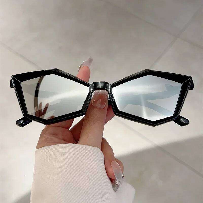 KAMMPT Irregular Rim Punk Sunglasses Men New Fashion Mirror Outdoor Shades Women Futuristic Brand Design Anti-UV Sun Glasses Y260207