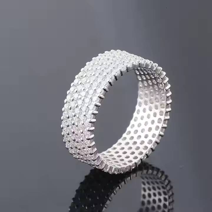 Customized Simple Unisex Stainless Steel 14K Gold Plated Moissanite Ring Band for Every Occasion