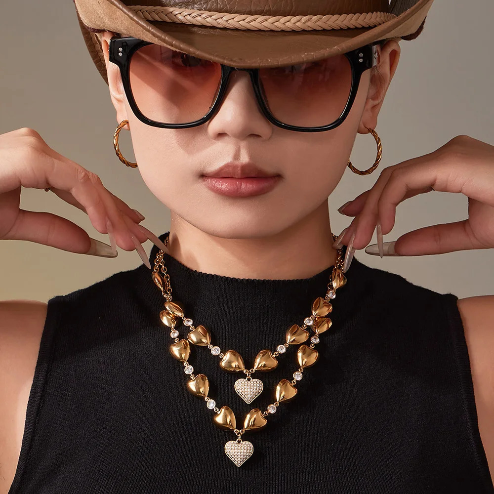 Shiny Zircon Heart Chain Pendant Necklace Womens 18K Gold-Plated Stainless Steel Necklace Ladies Exquisite Jewelry 260107