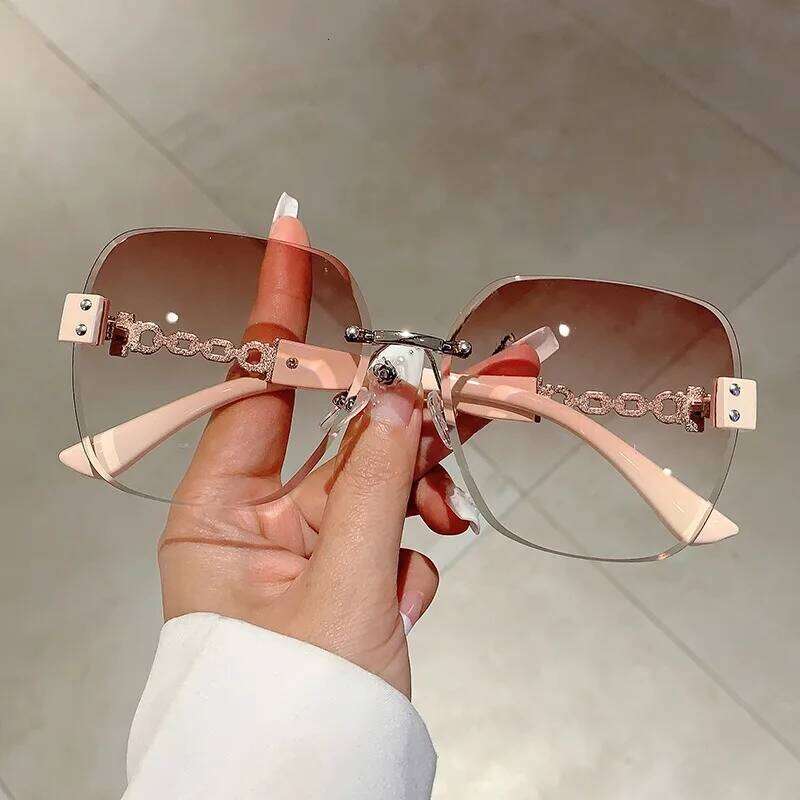 Unisex 2025 New Borderless Metal Chain Simple Fashionable Cool Versatile Luxury Brand High Quality Popular Sunglasses Y260207