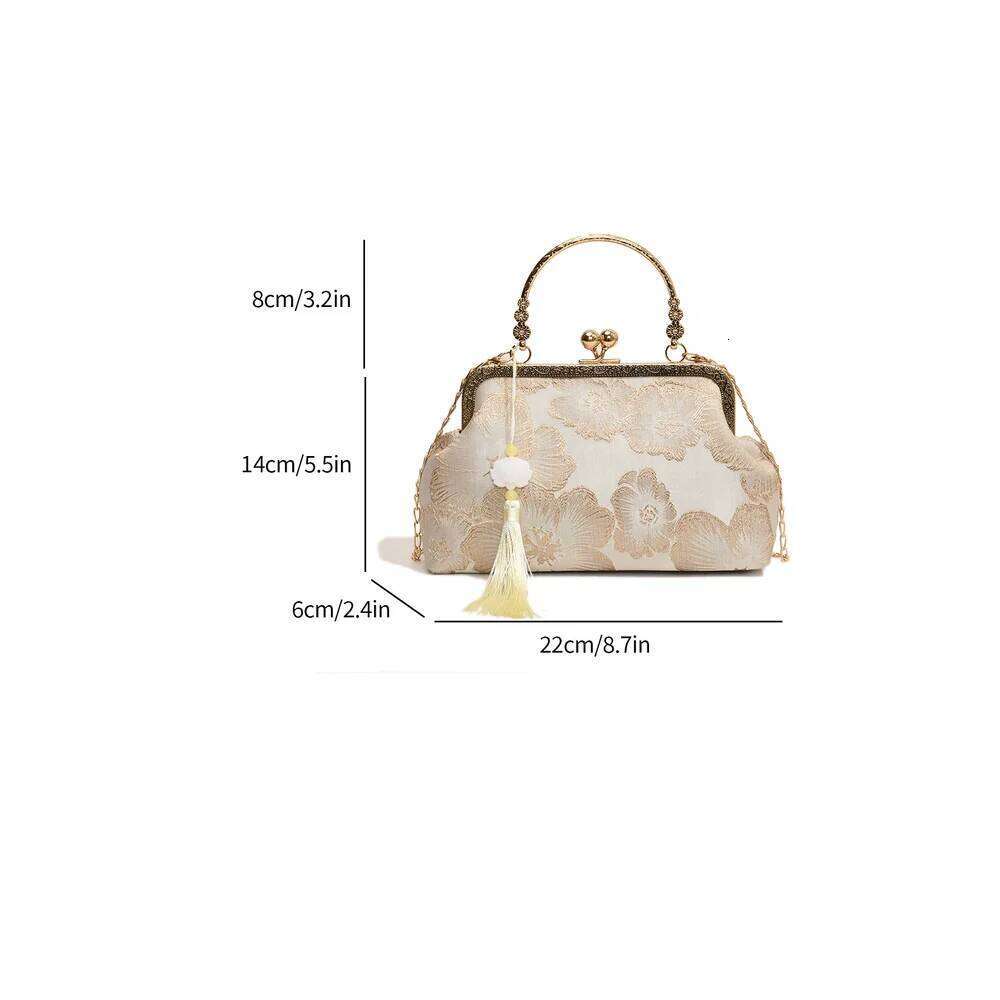 2026 Chinese Embroidered Shoulder Elegant Handbag Vintage Small Square Bag Wedding Banquet Luxury Women's Evening Dress Hand