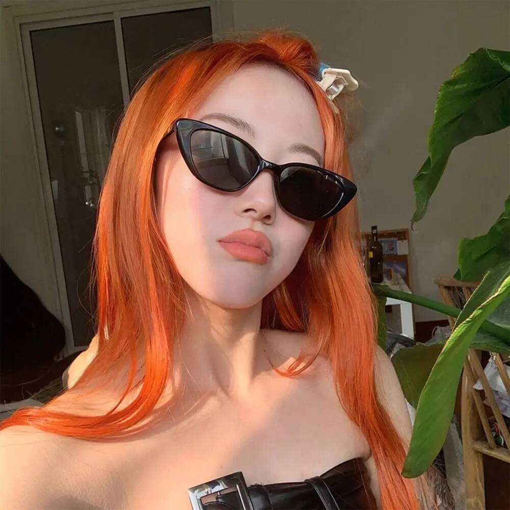 Cat Eye Shape Sunglasses Small Frame Beach Protection Sun Fashion UV400 Shades 90s Glasses Summer Eyewear Y260207