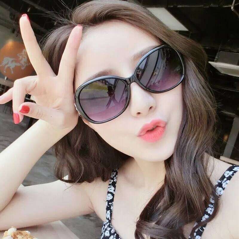 New Fashion Sunglasses Trend Large Frame Sun Glasses Women Gradient Street Photo Eyewear UV400 Oculos De Sol Y260207