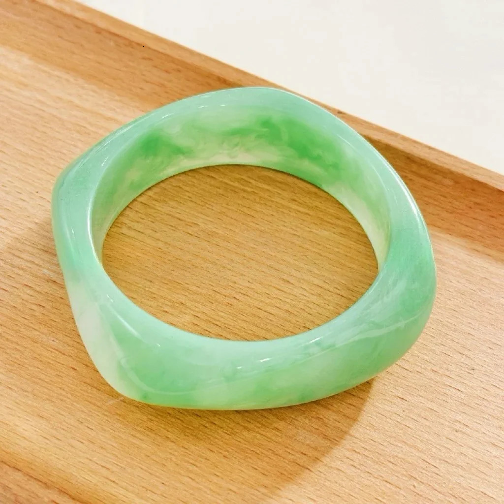Fashionable and Bold Marble Pattern Acrylic Bracelet for Womens Daily Wear and Parties bangles for women 260120