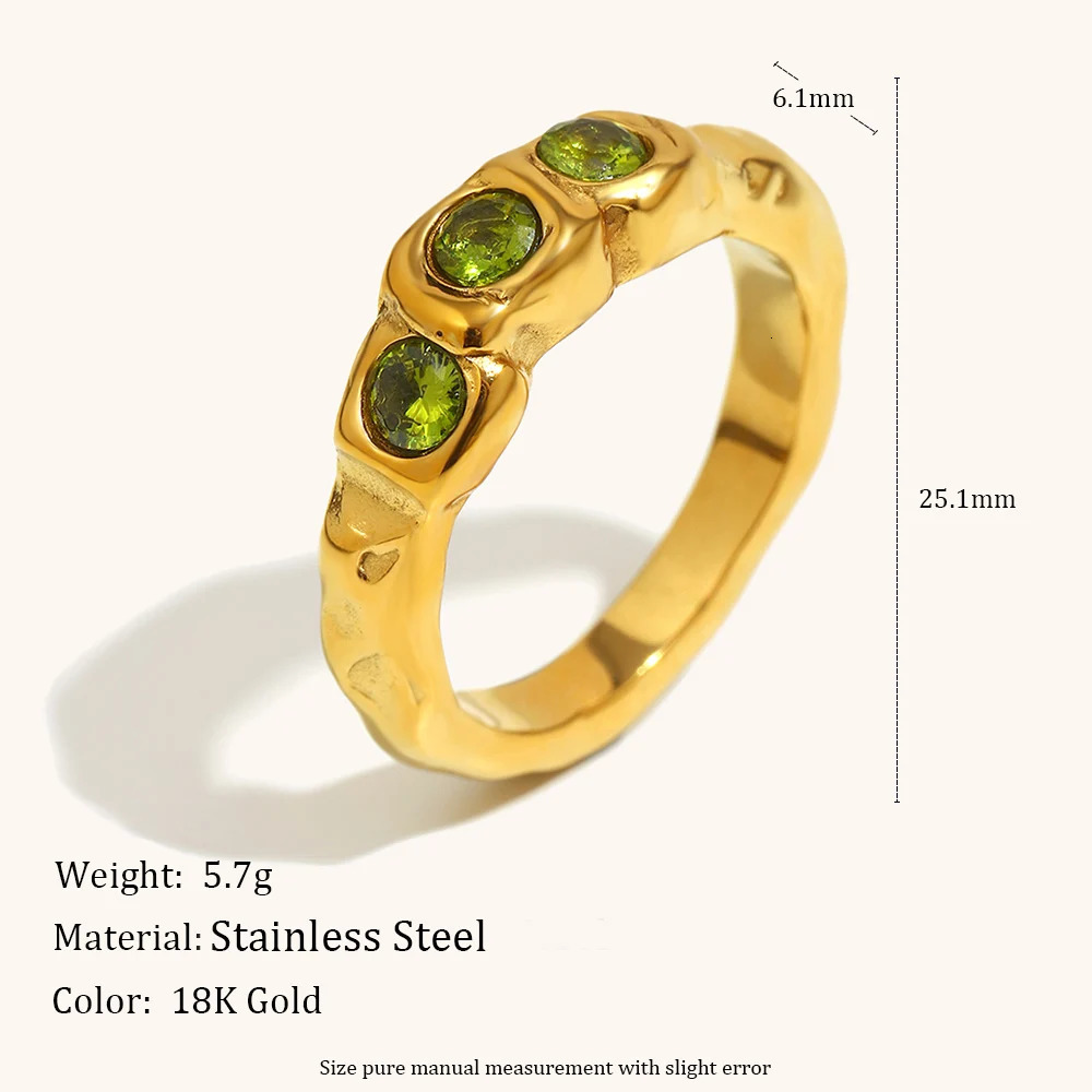 La Muses Three Green Zircon Stainless Steel Womens Ring PVD Gold Plated Trendy Daily Jewelry Accessories Gift 260202