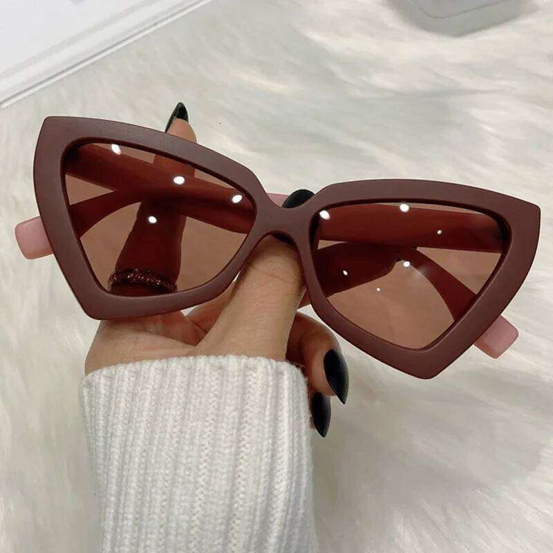 Cat Eye Sunglass Trendy Female Eyewear Luxury Brand Designer Popular Women Travelling Sun Shades Glasse Y260207