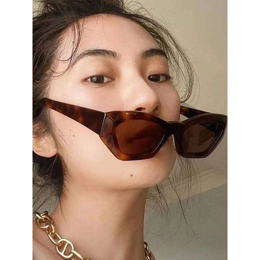 New Retro Cateye Sunglasses For Women Men Luxury Designer Small Texture Frame Cat Eye Glasses Fashion Vintage Eyewear Y260207