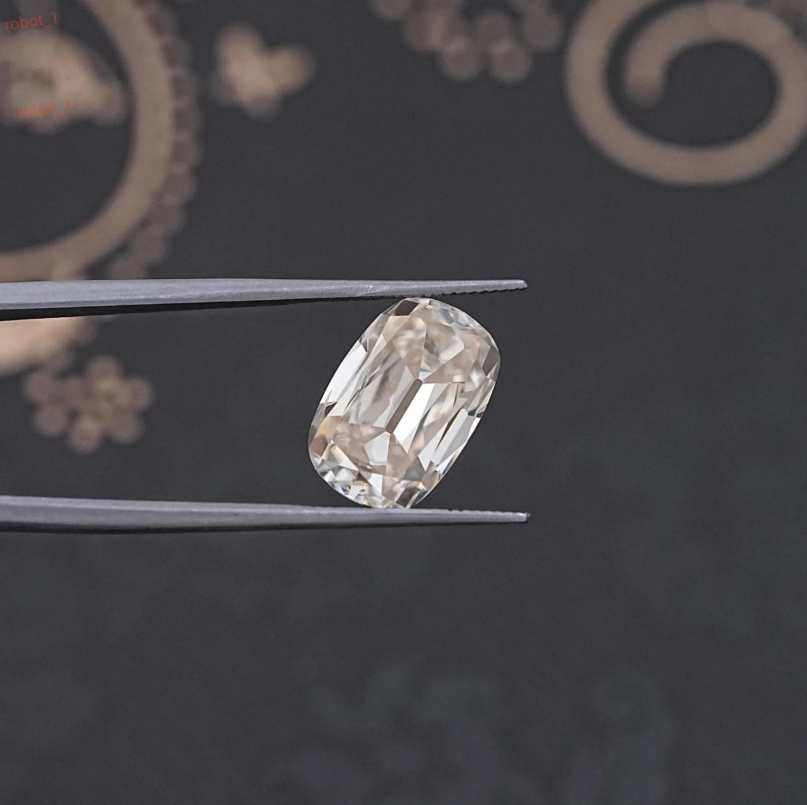 1-5 Ct All Sizes IGI Certified Old Mine Cushion Cut VVS Lab Grown Diamond Loose Stones For Jewelry Making At Wholesale Price