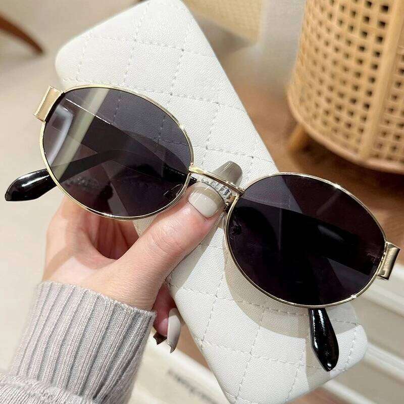Luxury Metal Brand Sunglasses for Men and Women Designer Fashion Sun Glasses Oval Unisex Stylish Eyewear Shades Y260207