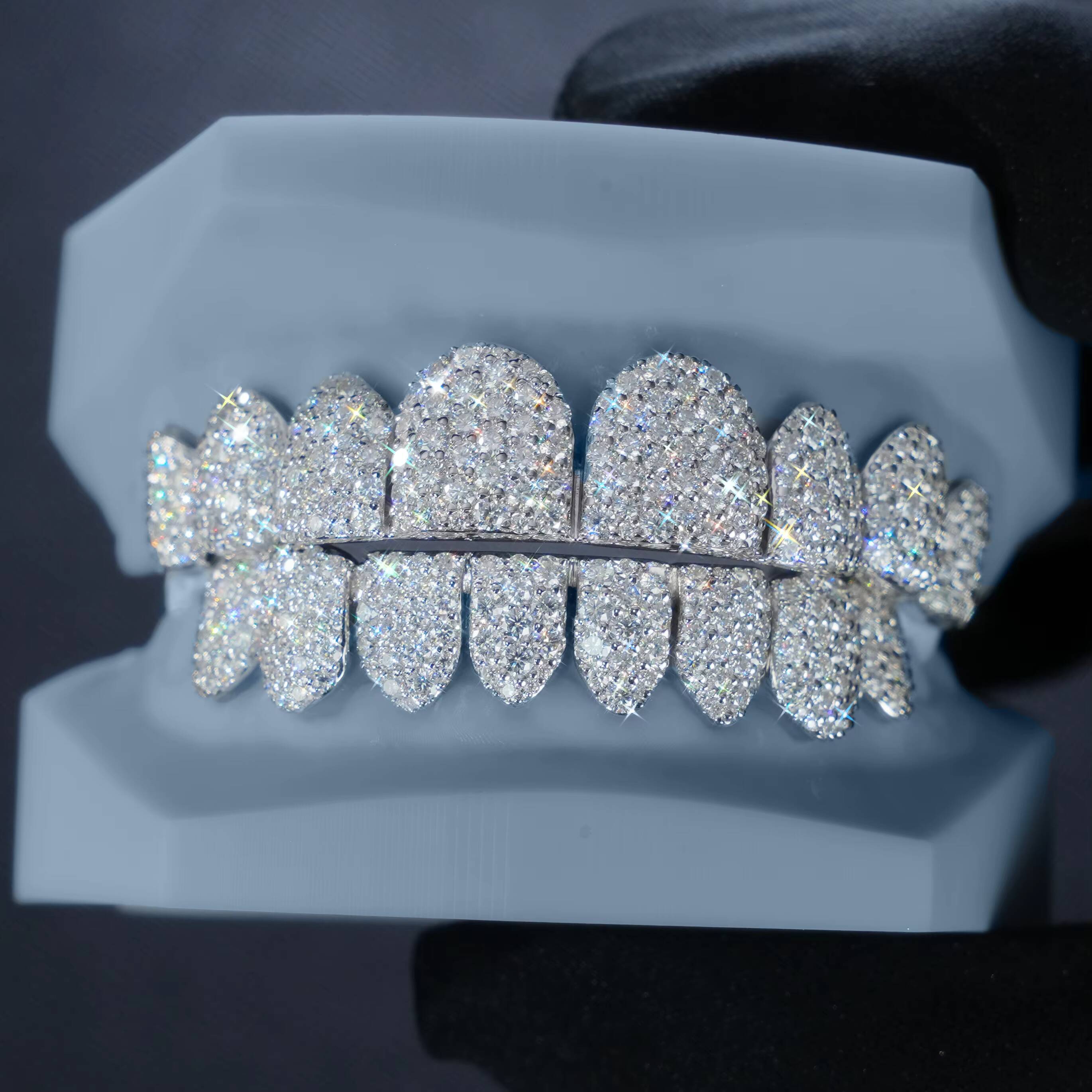 Pass Diamond Tester Different Shapes Custom Grillz 925 Sterling Silver Buss Down Moissanite Grillz