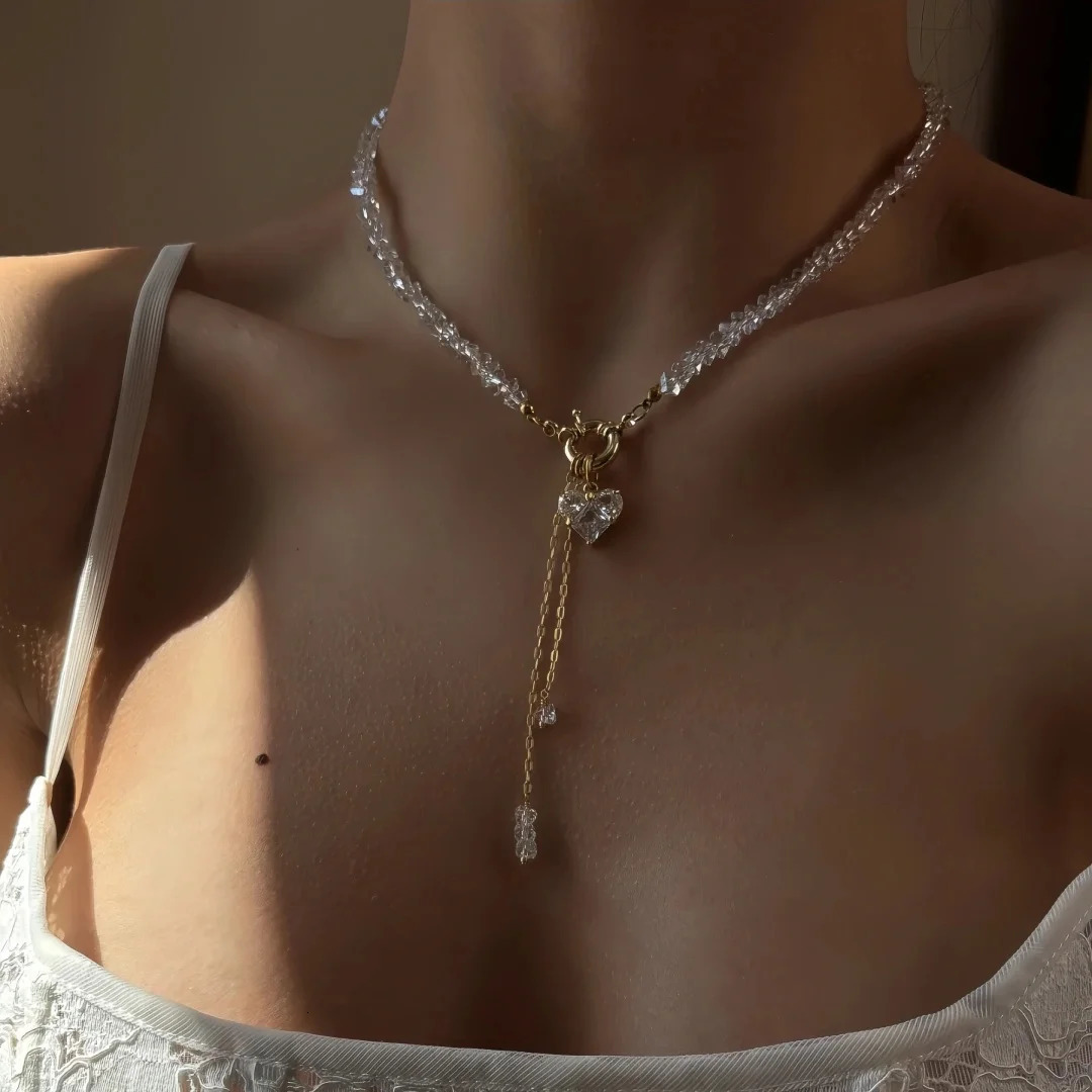 Fashion Vintage Black Geometric Crystal Chain Zircon crystal Heart-shaped Pendant Necklace For Women Female Boho Jewelry Neelry 260124