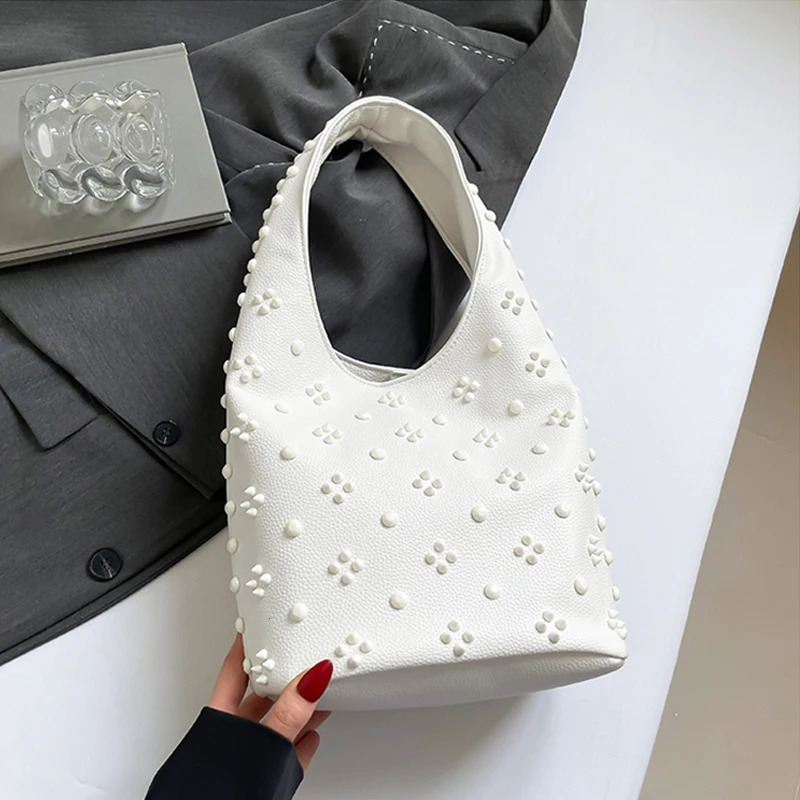 Temperament Rivet Red Underarm Bag for Women Texture Soft PU One Shoulder Bag Light Party Handbags Spring Summer 260123