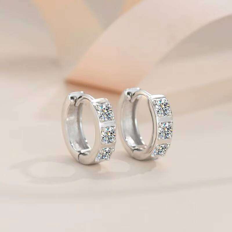 925 Sterling Silver White Gold Plated 0.1Ct 3Mm Round Cut D Color Moissanite Diamond Wedding Hoop Earring Women Fine Jewelry