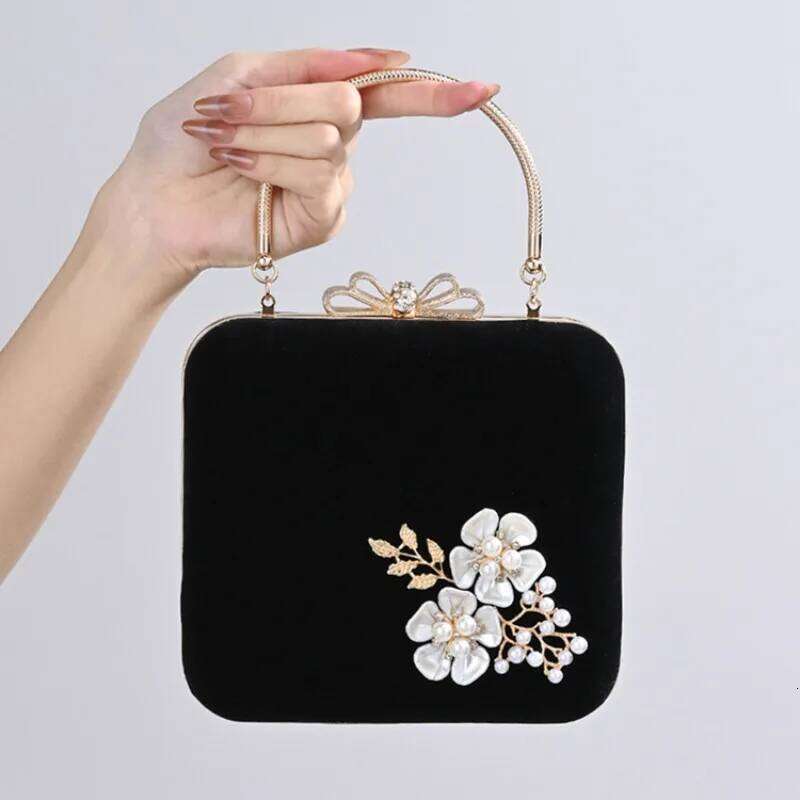 Chinese Style New Elegant Purse for Women Luxury Chain Wedding Banquet Evening Clutch Bag Bridal Party Handbag