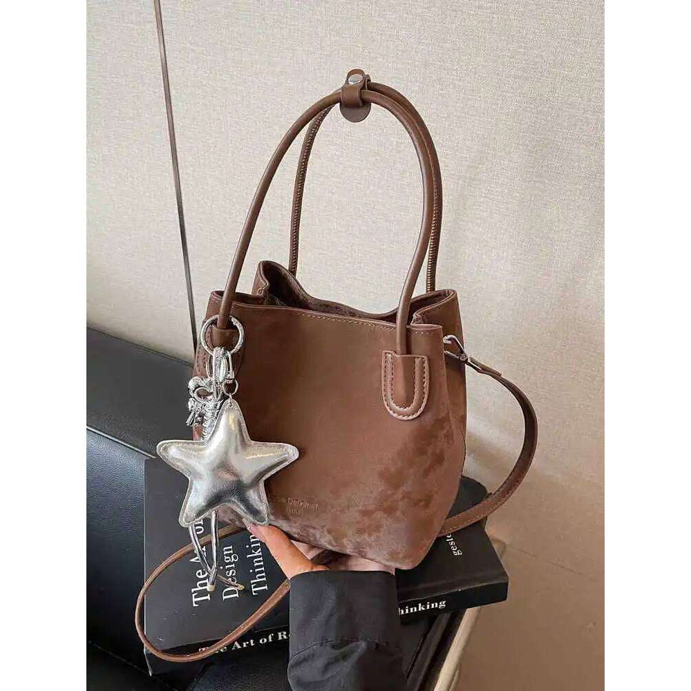French Retro Bucket Handbag for Women Autumn Winter New Suede Casual One Shoulder Bags Chic Commute Crossbody Bag with Pendant C260207
