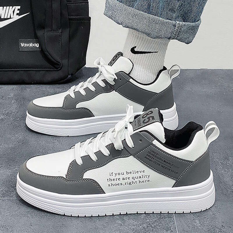 Internet Celebrity Hot-Selling Men's 2025 New Versatile Niche Design Casual Flat Student Sports Trendy Shoes