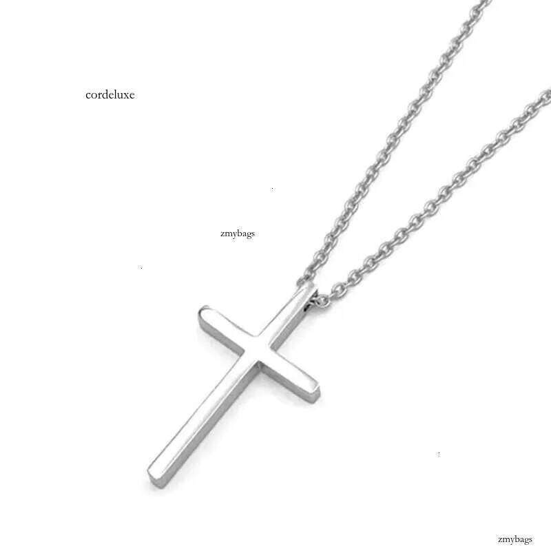 DHCollections Cool Design Shiny Stainless Steel Double Cross Vintage Necklace for Ladies d9