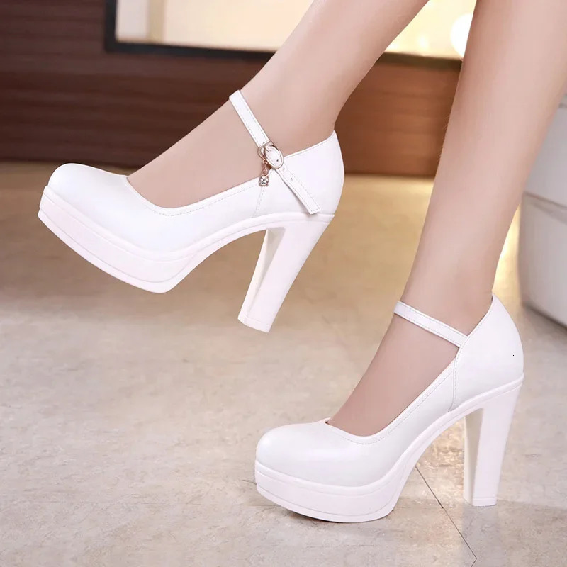 Small Size 32-43 Shallow Thick Bottom White Silver Wedding Shoes Bride Platform Pumps 2025 Block High Heels Shoes for Model Mom 260202