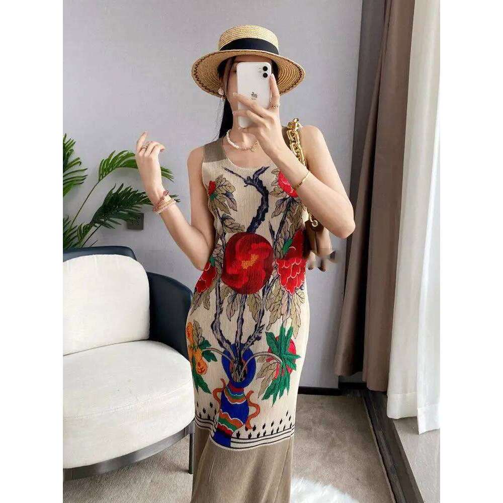 2025 Summer Minimalist Printed Dress Women's Sleeveless Pleated Tank Top Skirt High End Vintage Dress