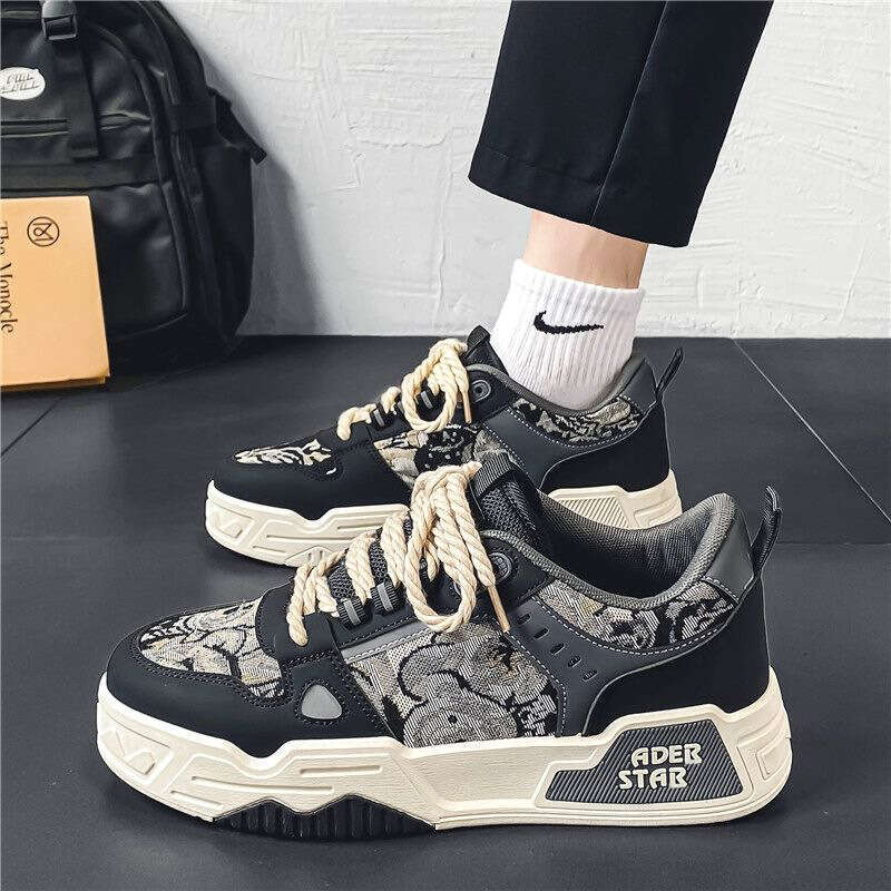 Men's Winter Breathable Versatile Casual Design Sense Niche Sneakers Youth Sports Thick Sole Height Increasing Canvas Trendy Shoes