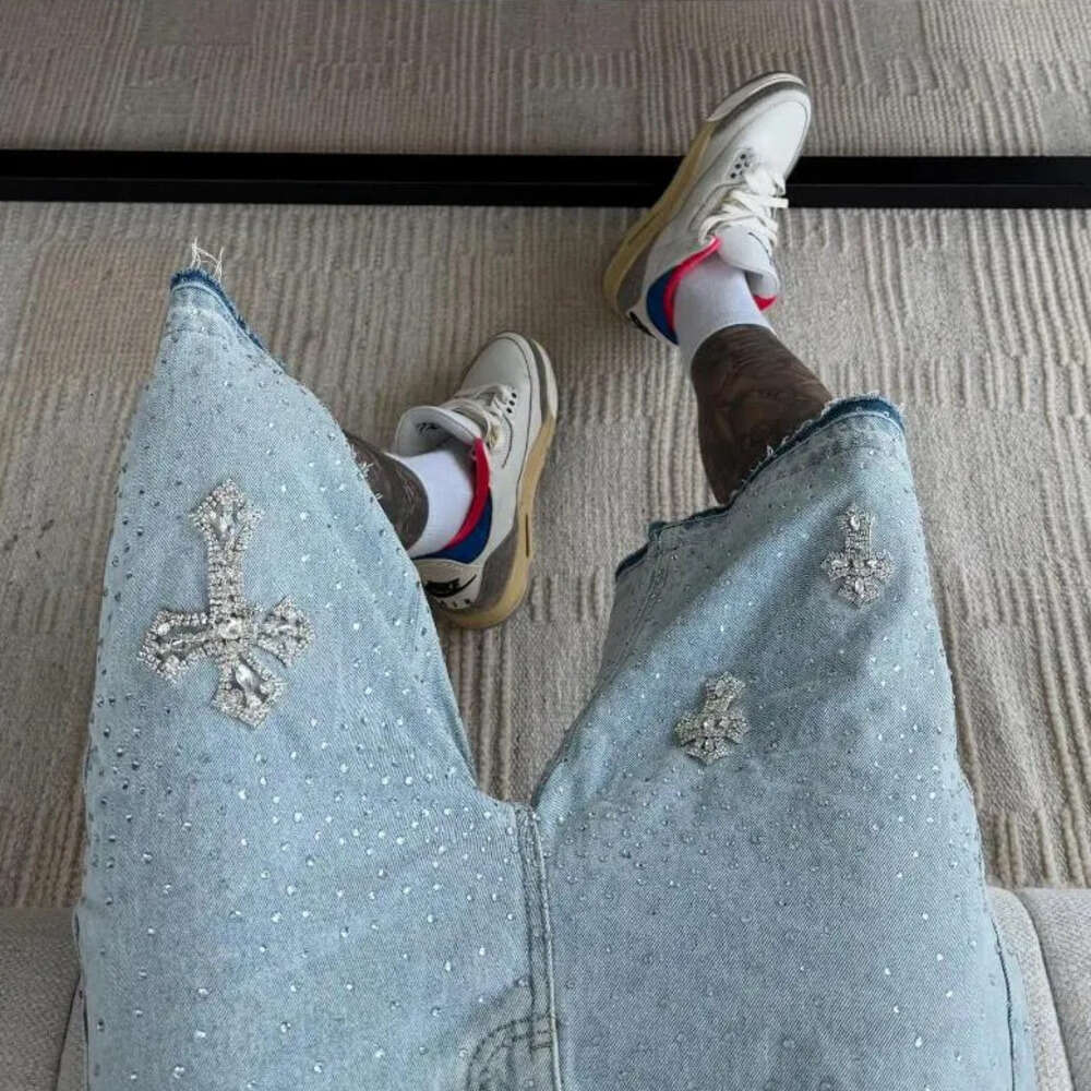 Men's Shorts Gothic Rhinestone Cross Denim Shorts Vintage Embroidered Jean Jorts for Men Women Street wear Hip Hop Gym