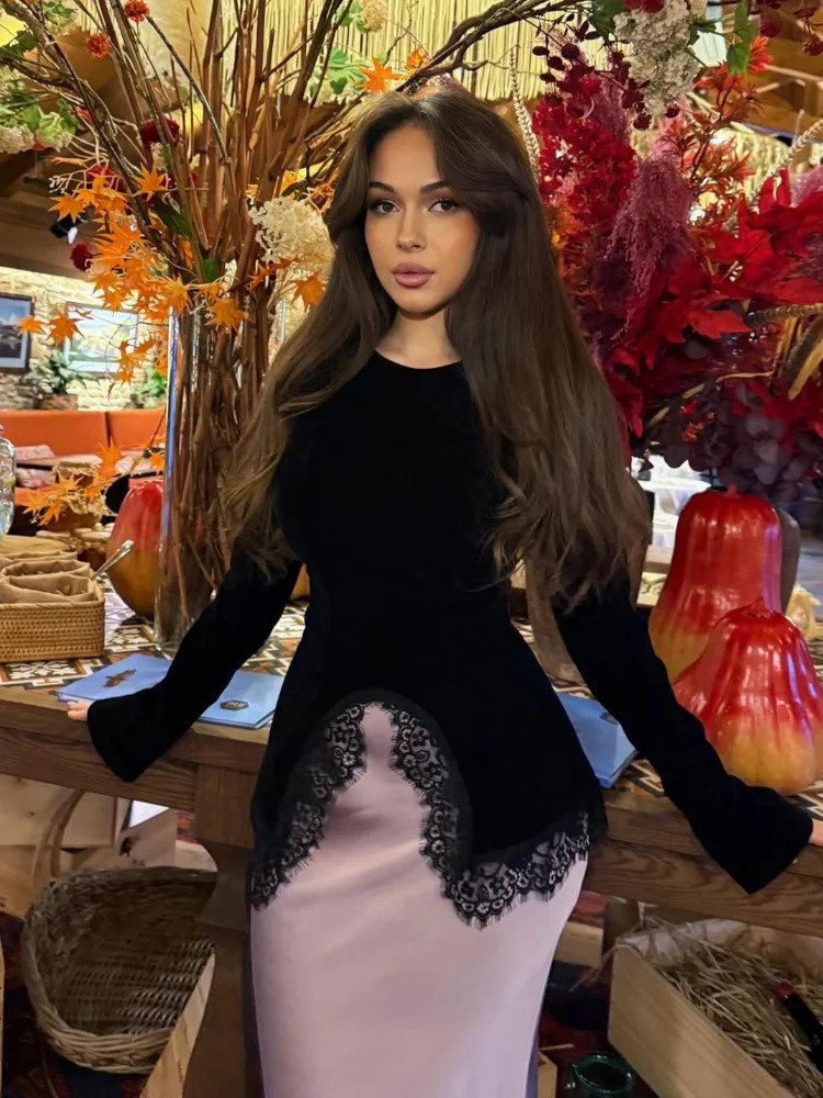 Sexy Black Lace Patchwork Slim Shirt Women Elegant Round Neck Long Sleeve Irregular Hem Top 2026 Lady Spring Autumn Chic Wear 250203