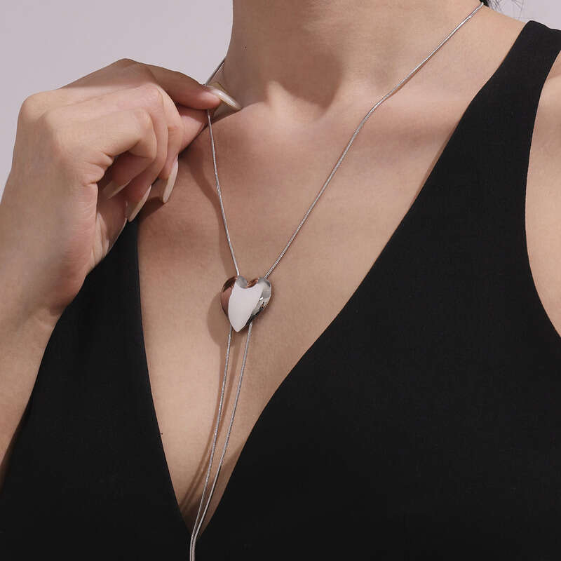 18k Gold / Silver Plated Necklace: Stainless Steel Pull Buckle Heart Shaped Smooth Long Necklace 18k Gold Plated Wearable Side Jewelry Sweater Chain, 