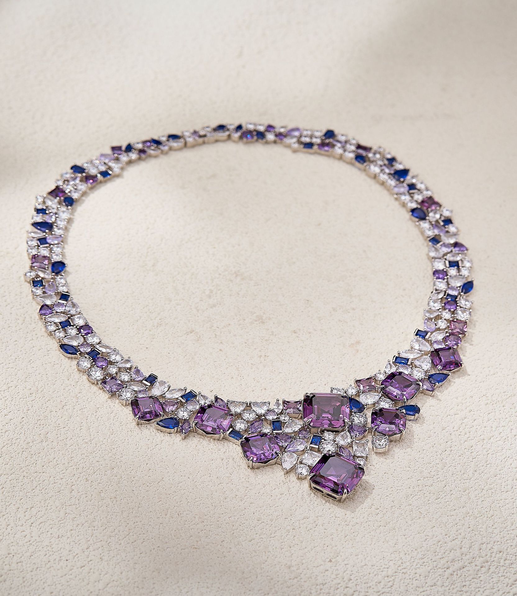 Necklace Stream Product: Galaxy Necklace, Gold-Plated Necklace, High-Quality Style, Elegant Women's Evening Dress Collarbone Necklace