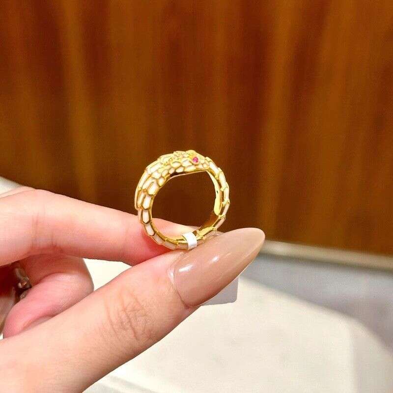 New Enamel Green And White Snake-Shaped Ring Women, With Intertwined Dragon Scales, High-End Light Luxury, Adjustable For The Zodiac Year, Popular On 