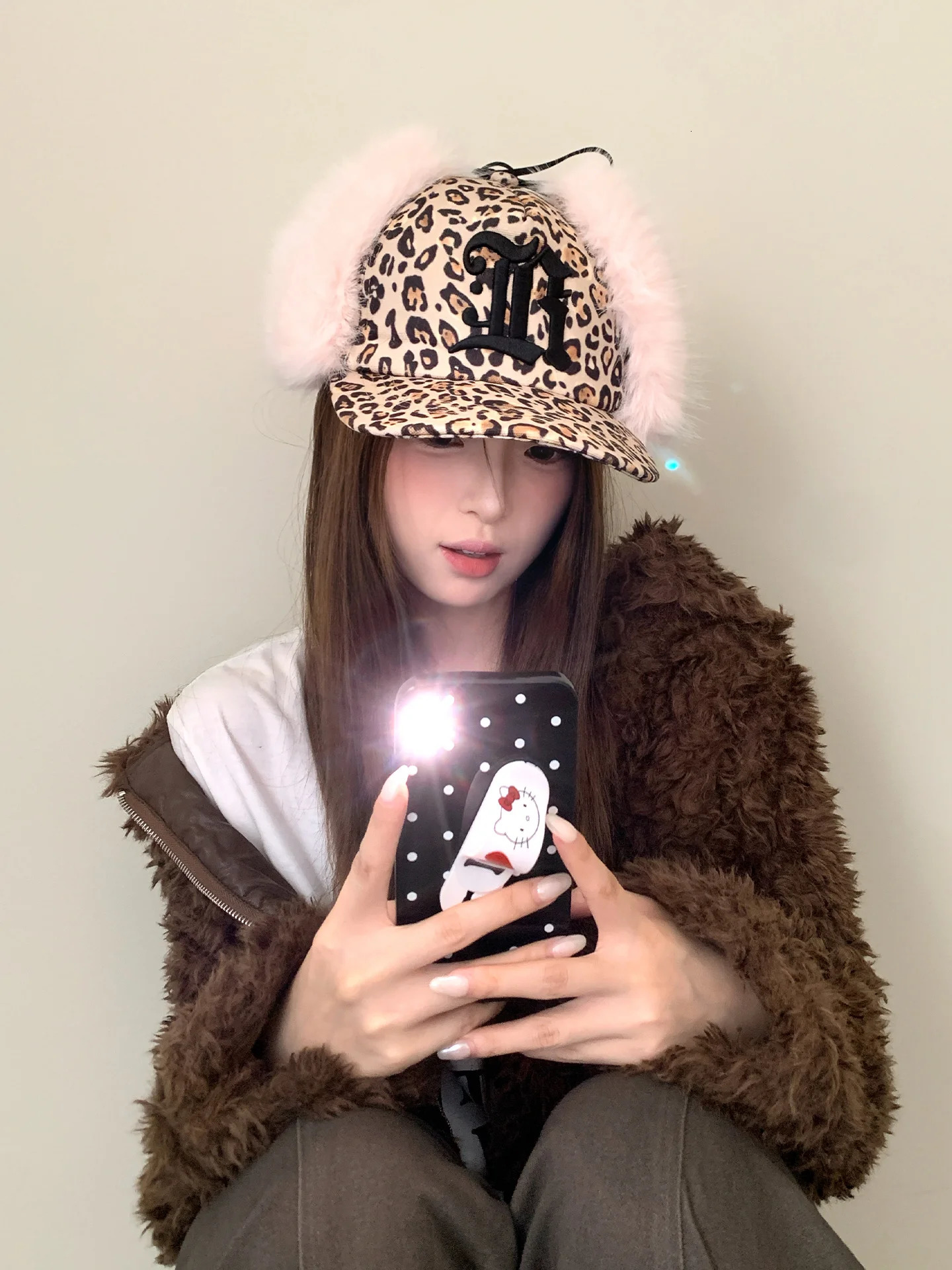Korean Version Of Fashionable Plaid Plush Womens Autumn And Winter Thickening Warm Lei Feng Hat Ear Protection Baseball Cap 260208