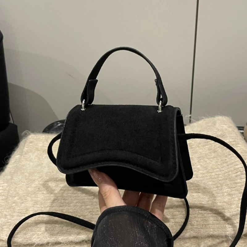 Fashion Mini Crossbody Bag for Women High Quality Small Handbags and Purses Autumn Winter Trend Womens Shoulder 260208