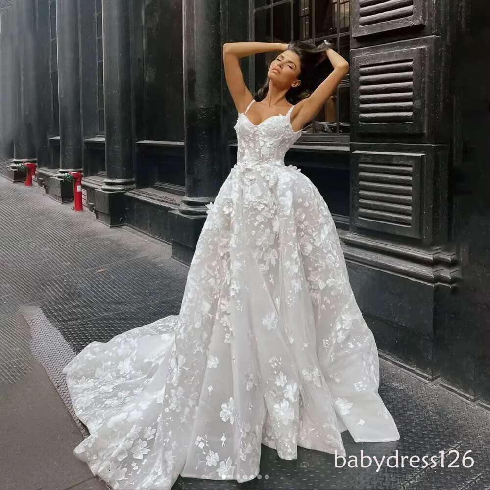 Stunning White Appliques Sweetheart Elegant Bridal Dresses Up Court Train Floor Fashion Ball Gowns Custom Wedding Dress