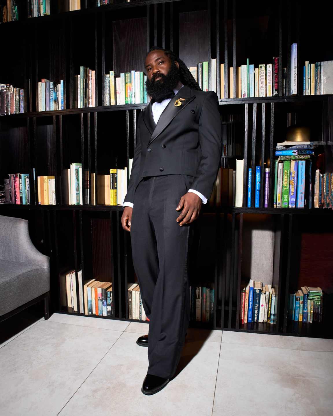 Classic Black Men's Suits Incline Button Peak Lapel Formal Blazer Smart Casual Model Show Evening Party Prom Wedding Set