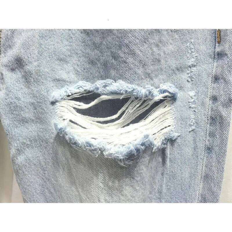 MEN's Casual Denim Jeans Loose-fit with Ripped Patches Frayed Hems for Spring and Autumn Washed Harem Cotton Trousers Male