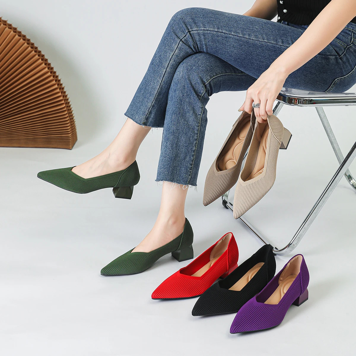 2025 Womens High Heels Large 42/43 Fashion Pointed Anti slip Rubber Bottom Knitted Breathable Shoes 260202